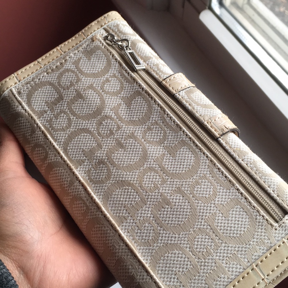 GUESS WALLET - Picture 3 of 3